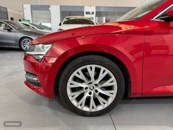Skoda Superb Combi 2.0TDI 150CV Style DSG - Miniatura 32