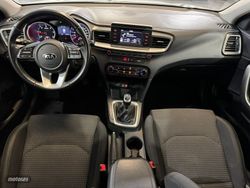 Kia Ceed SW Tourer 1.6 CRDi 85kW 115CV Concept - Miniatura 2