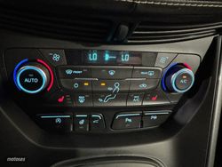 Ford Kuga Vignale 2.0 TDCi 132kW 4x4 PowerShift - Miniatura 26