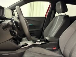Peugeot 2008 Puretech 130 S&S EAT8 Allure Pack - Miniatura 9