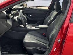 Peugeot 408 Puretech 130 EAT8 Allure - Miniatura 11