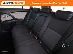 Toyota Avensis 2.0 D-4D Advance - Miniatura 15