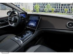 Mercedes EQE 350 amg line exterior e interior - Miniatura 12