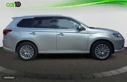 Mitsubishi Outlander 2.4 PHEV Kaiteki+ Auto 4WD - Miniatura 21