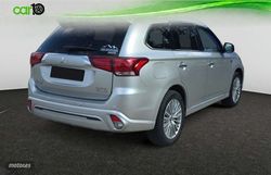 Mitsubishi Outlander 2.4 PHEV Kaiteki+ Auto 4WD - Miniatura 5