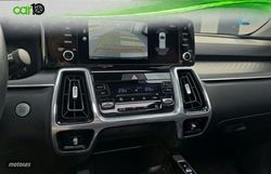 Kia Sorento 1.6 T-GDi HEV Plus Edition 4x2 7pl - Miniatura 24