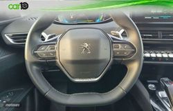 Peugeot 3008 Hybrid 225 e-EAT8 Allure Pack - Miniatura 11