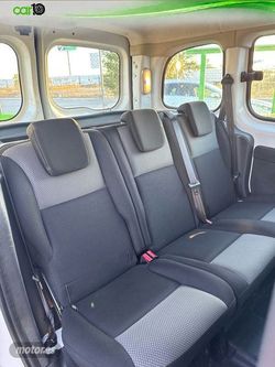 Renault Kangoo COMBI - Miniatura 14
