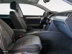 Volkswagen Passat Business 1.5 eTSI 110 kW (150 CV) DSG - Miniatura 12