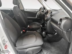 Mini Countryman Cooper D 82 kW (111 CV) - Miniatura 12