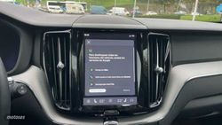 Volvo XC 60 2.0 B4 D PLUS DARK AUTO 4WD 5P - Miniatura 12