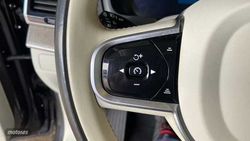 Volvo XC 90 todoterreno 2.0 T8 PHEV PLUS DARK RECHARGE AWD AUTO 455 5P 7 Plazas - Miniatura 14