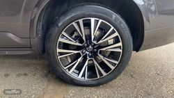 Volvo XC 90 todoterreno 2.0 T8 PHEV PLUS DARK RECHARGE AWD AUTO 455 5P 7 Plazas - Miniatura 7