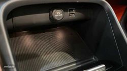 Volvo XC40 1.5 T3 R-DESIGN AUTO 5P - Miniatura 15