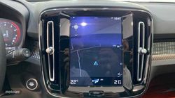 Volvo XC40 1.5 T3 R-DESIGN AUTO 5P - Miniatura 32