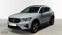 Volvo XC40 2.0 B3 PLUS DARK AUTO 163 CV - Miniatura 1