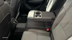 Volvo XC40 2.0 B3 PLUS DARK AUTO 163 CV - Miniatura 10