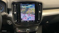 Volvo XC40 2.0 B3 PLUS DARK AUTO 163 CV - Miniatura 20