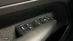 Volvo XC40 2.0 B3 PLUS DARK AUTO 163 CV - Miniatura 23