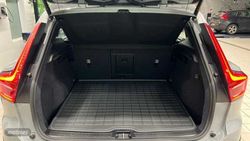 Volvo XC40 2.0 B3 PLUS DARK AUTO 163 CV - Miniatura 31