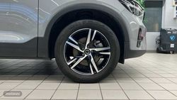 Volvo XC40 2.0 B3 PLUS DARK AUTO 163 CV - Miniatura 34