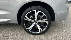 Volvo XC 60 2.0 T6 RECHARGE ULTRA DARK AUTO 4WD 350 5P - Miniatura 11