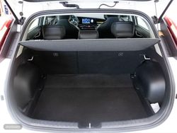 Kia Niro 1.6 GDi HEV 104kW (141CV) Drive - Miniatura 23
