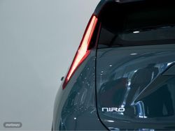 Kia Niro 1.6 GDi HEV 104kW (141CV) Drive - Miniatura 19