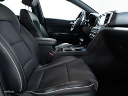Kia Sportage 1.6 MHEV GT Line Essential 136CV DCT 4X2 - Miniatura 5