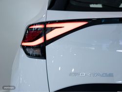 Kia Sportage 1.6 T-GDi HEV 171kW (230CV) Drive 4x2 - Miniatura 20