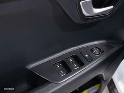 Kia Stonic 1.2 DPi 62kW (84CV) Concept - Miniatura 12