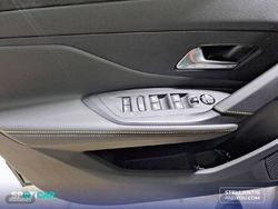 Peugeot 308 5P Hybrid MHEV 145 e-DCS6 GT - Miniatura 18