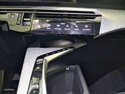 Peugeot 3008 1.2 107KW eDCS6 Allure Exclusive - Miniatura 23