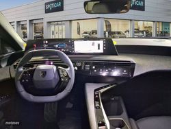 Peugeot 3008 1.2 107KW eDCS6 Allure Exclusive - Miniatura 8