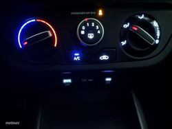 Hyundai i10 1.0 MPI 63CV Essence Connect - Miniatura 13