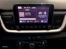 Kia Stonic 1.2 84CV Concept - Miniatura 10