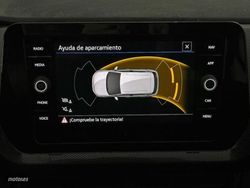 Kia Stonic 1.2 84CV Concept - Miniatura 12