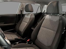 Kia Stonic 1.2 84CV Concept - Miniatura 17