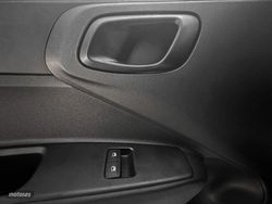 Hyundai i10 1.0 MPI 63CV Essence Connect - Miniatura 14