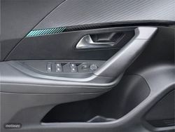 Peugeot 2008 1.2 100CV Allure Pack - Miniatura 14