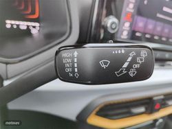 Seat Arona 1.0 TSI 95CV Style Special Edition - Miniatura 15