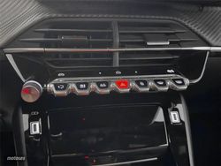 Peugeot 2008 1.2 145CV Allure Hybrid eDCS6 - Miniatura 16