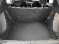 Peugeot 2008 1.2 145CV Allure Hybrid eDCS6 - Miniatura 24