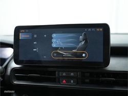 Jeep Avenger 1.2 100CV Altitude - Miniatura 13