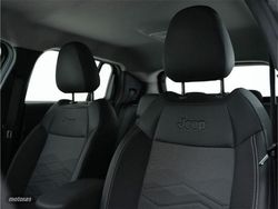 Jeep Avenger 1.2 100CV Altitude - Miniatura 20
