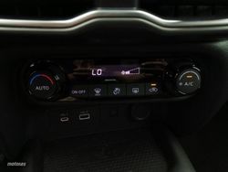 Nissan Juke DIG-T 84 kW (114 CV) DCT 7V N-Connecta - Miniatura 14