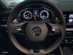 Skoda Kamiq 1.0 TSI 95CV Ambition - Miniatura 9