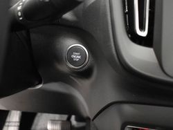 Volvo XC40 1.5 129CV T2 Essential Auto - Miniatura 12