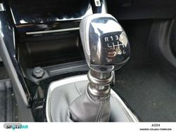 Peugeot 2008 Gasolina 100 S&S 6 Vel. MAN Allure - Miniatura 23