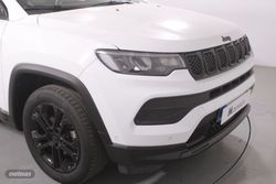 Jeep Compass 1.5 MHEV 96KW NIGHT EAGLE FWD DDCT 5P - Miniatura 16